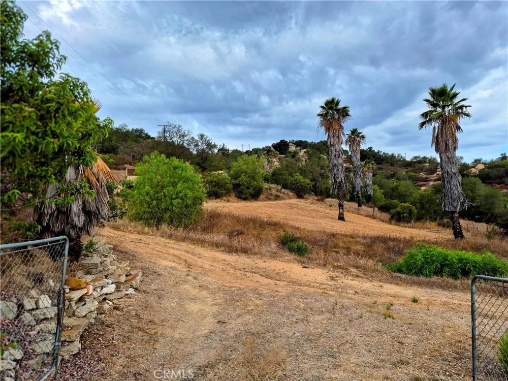 16211 Highland Valley Road Ramona, CA 92065