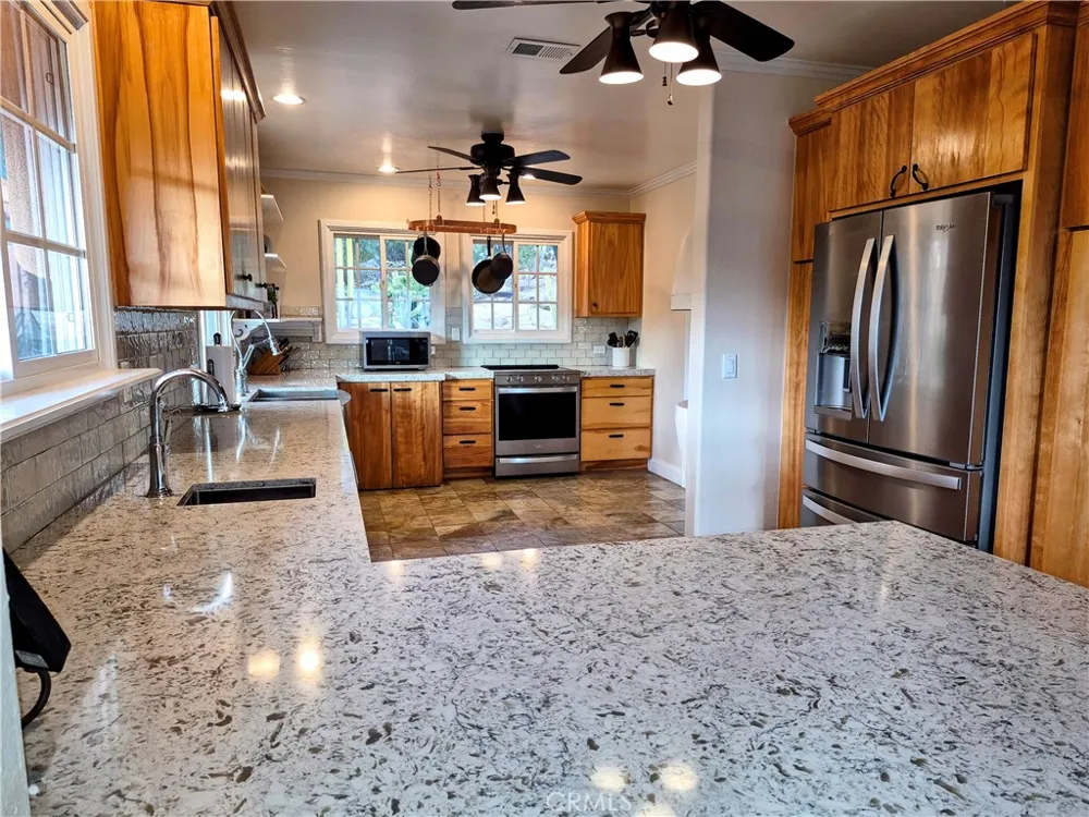 16211 Highland Valley Road Ramona, CA 92065