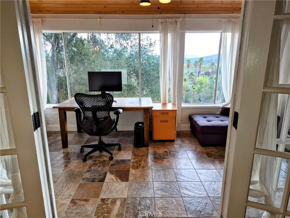 16211 Highland Valley Road Ramona, CA 92065