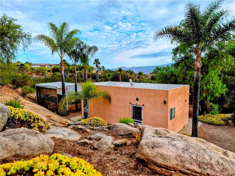 16211 Highland Valley Road Ramona, CA 92065