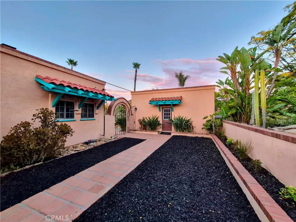 16211 Highland Valley Road Ramona, CA 92065