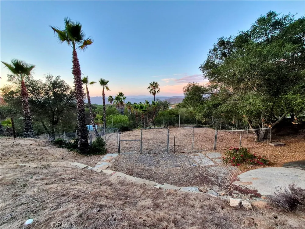 16211 Highland Valley Road Ramona, CA 92065