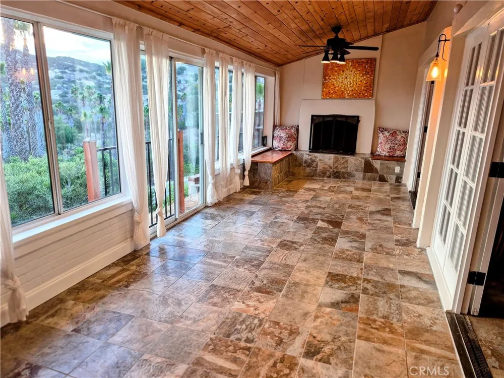 16211 Highland Valley Road Ramona, CA 92065