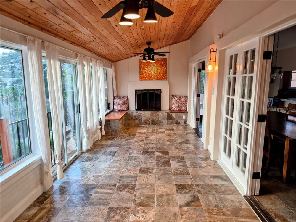 16211 Highland Valley Road Ramona, CA 92065