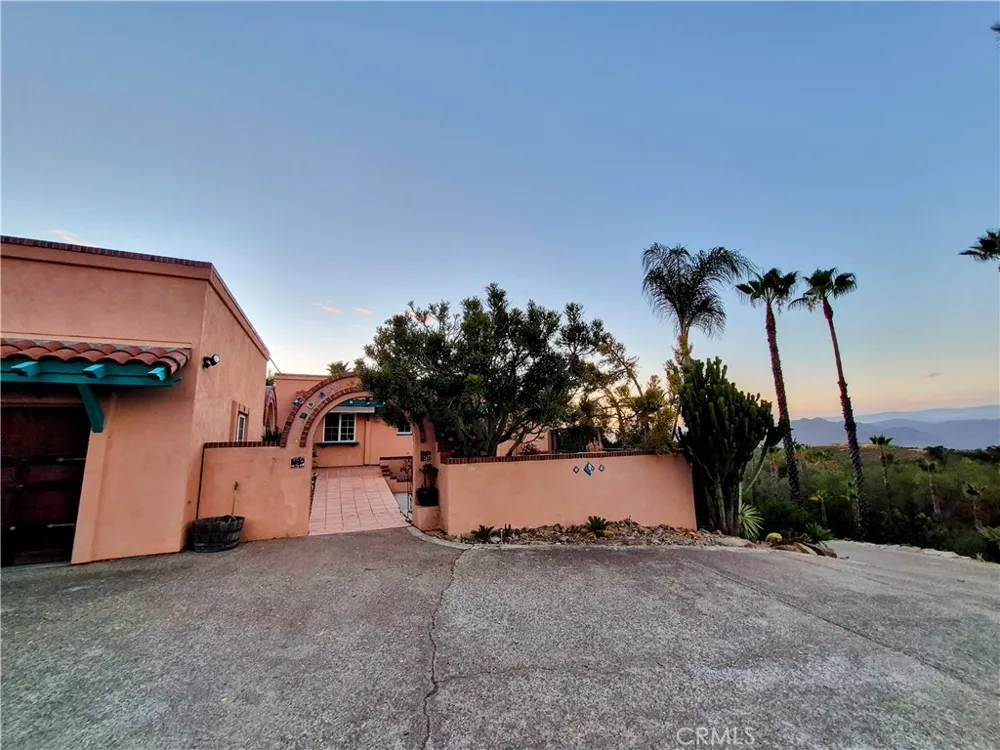 16211 Highland Valley Road Ramona, CA 92065