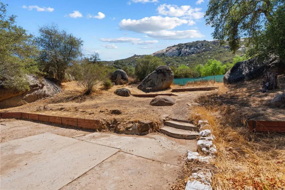 4722 PARK LN Alpine, CA 91901