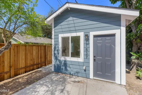 1537 Wesley Avenue