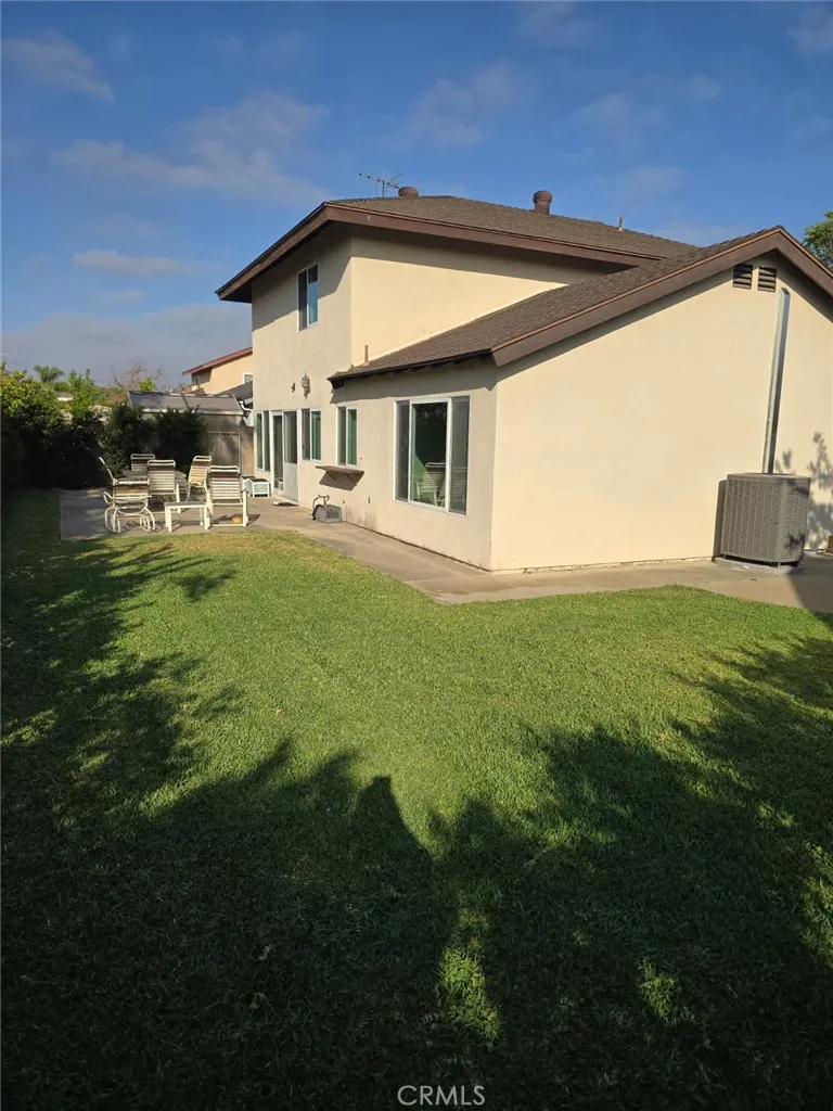 1110 Burns Avenue Santa Ana, CA 92707