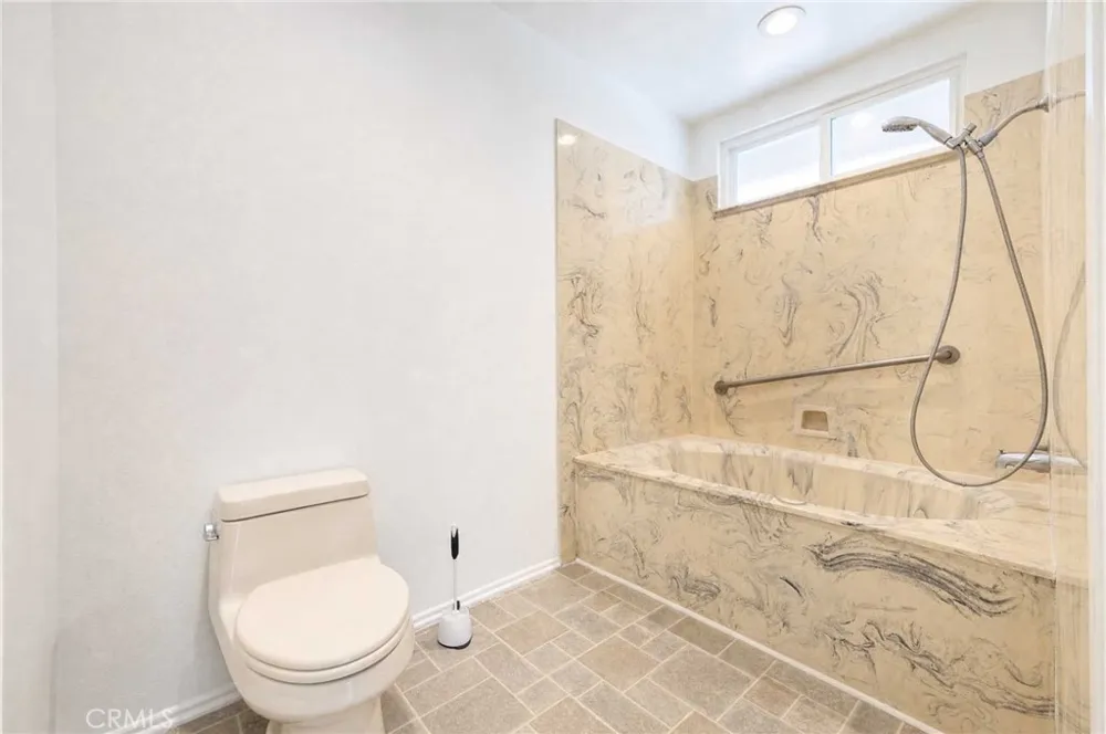 1110 Burns Avenue Santa Ana, CA 92707