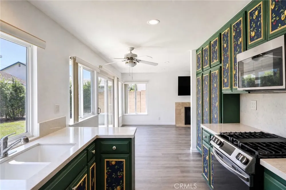 1110 Burns Avenue Santa Ana, CA 92707