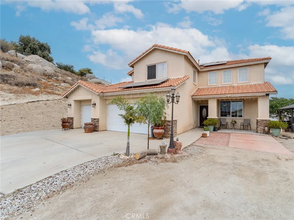 1344 Little Rock Lane Perris, CA 92570