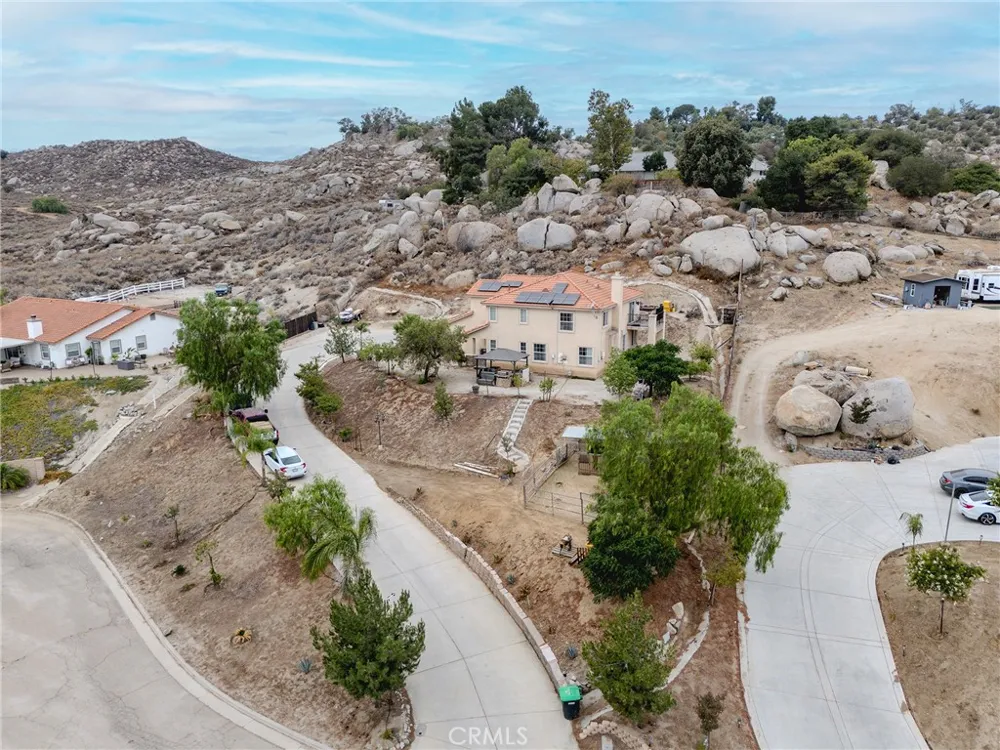 1344 Little Rock Lane Perris, CA 92570