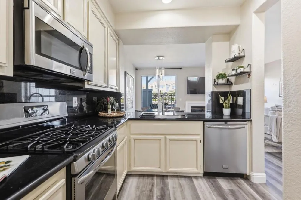 504 Shoal Circle Redwood City, CA 94065