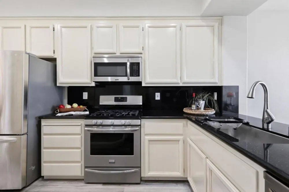 504 Shoal Circle Redwood City, CA 94065