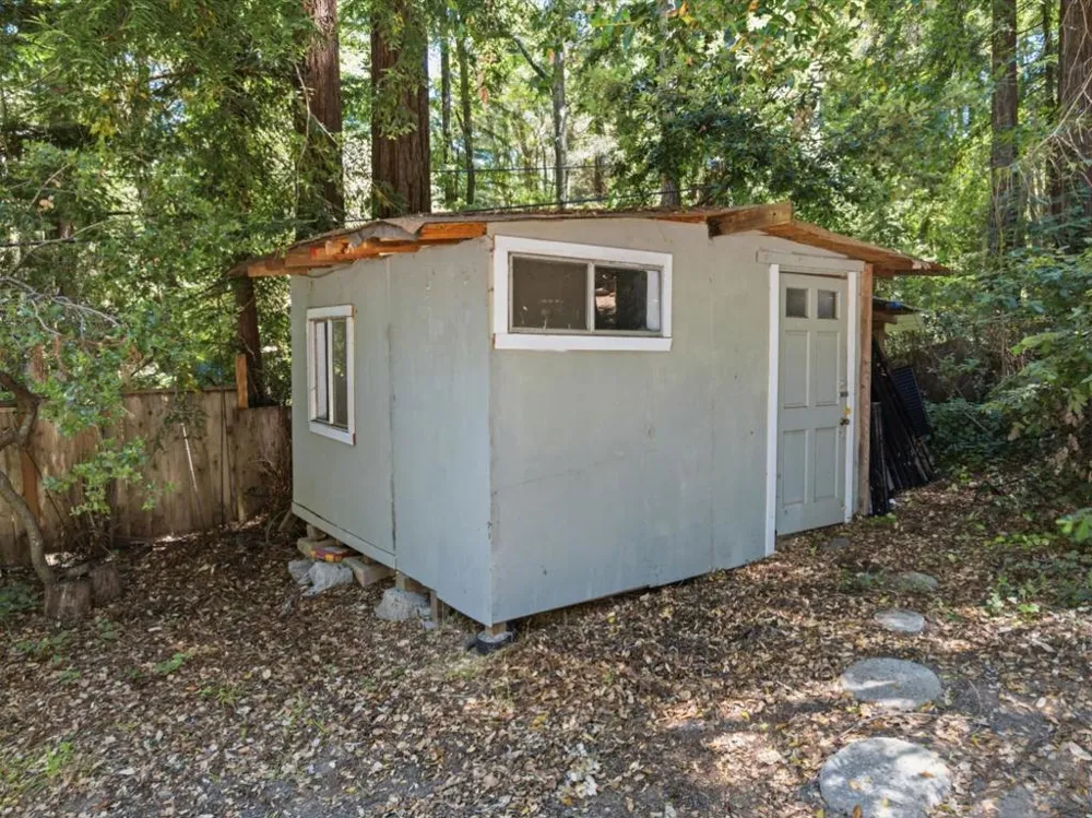 12489 Coleman Avenue Felton, CA 95018