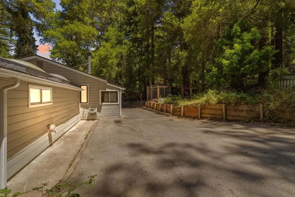 12489 Coleman Avenue Felton, CA 95018