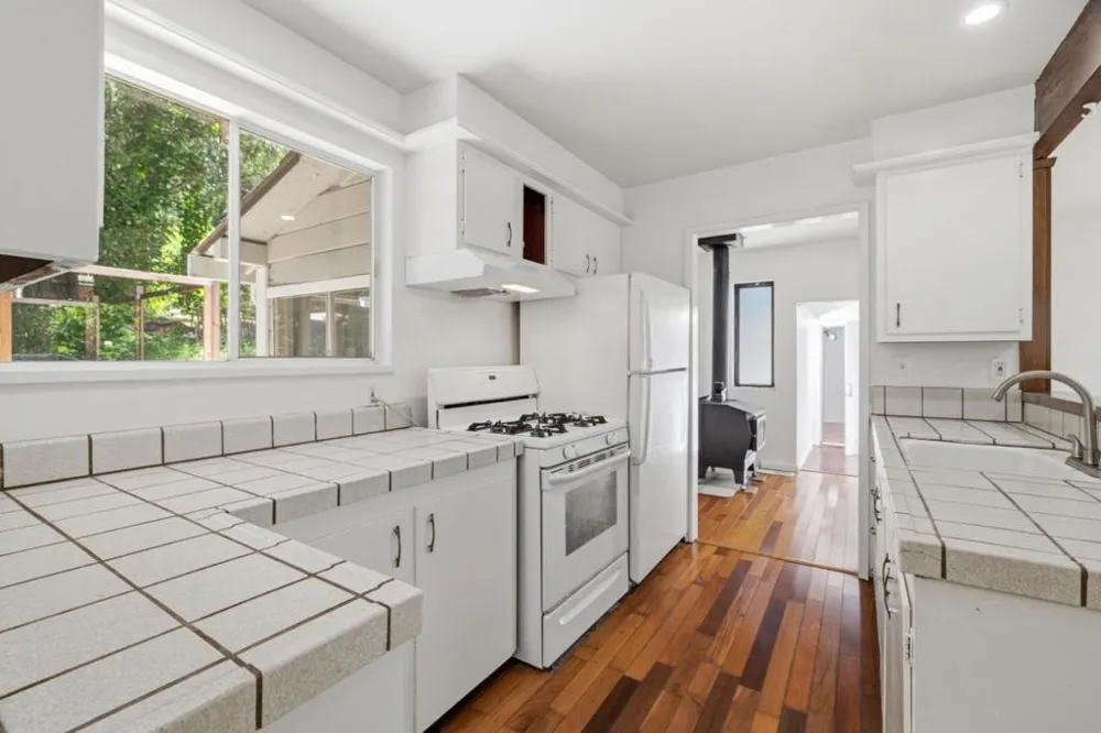 12489 Coleman Avenue Felton, CA 95018