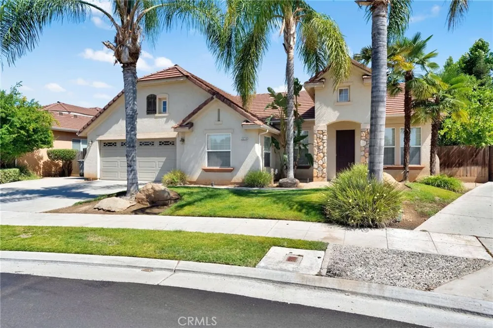 2579 Warner Avenue Clovis, CA 93611