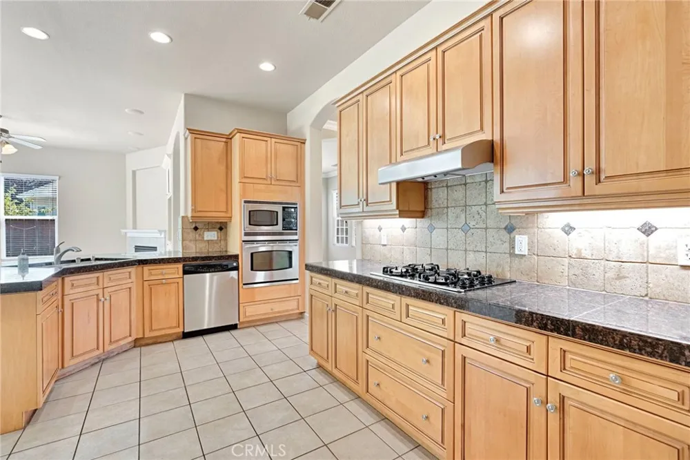 2579 Warner Avenue Clovis, CA 93611