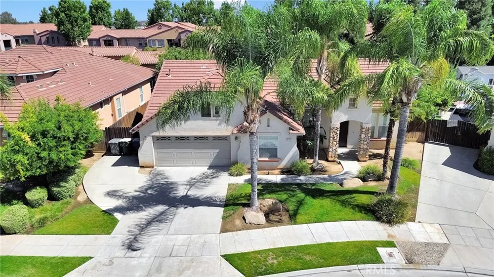 2579 Warner Avenue Clovis, CA 93611