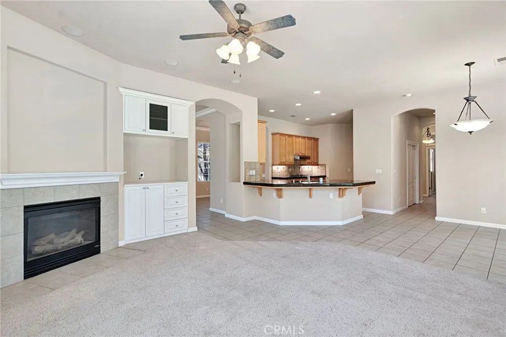 2579 Warner Avenue Clovis, CA 93611