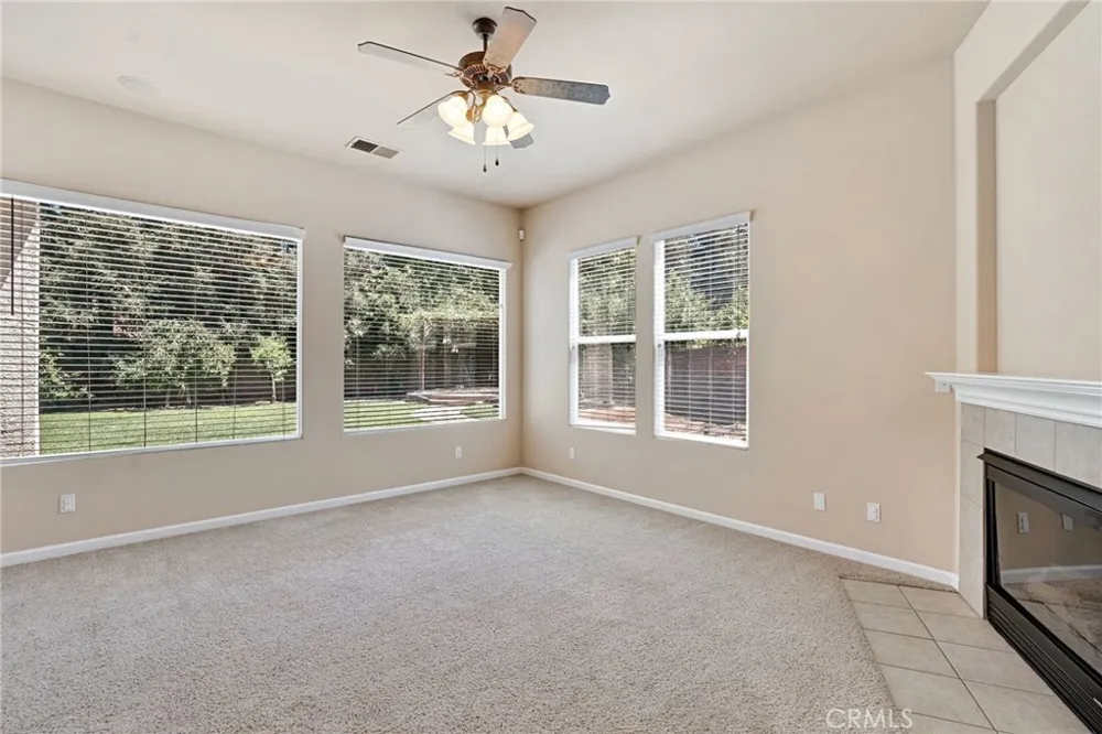 2579 Warner Avenue Clovis, CA 93611