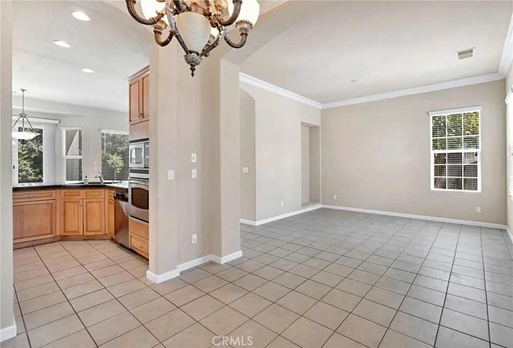 2579 Warner Avenue Clovis, CA 93611