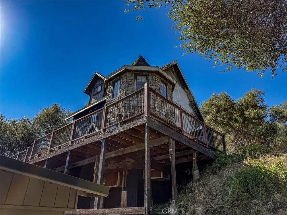 42306 Snowline Court Oakhurst, CA 93644