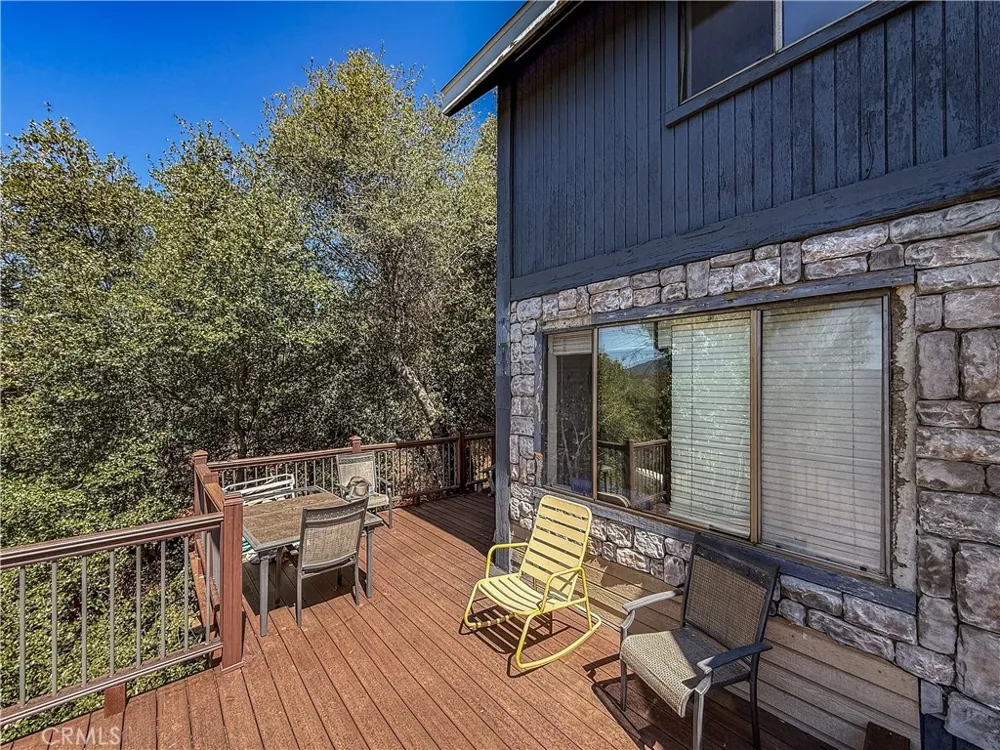 42306 Snowline Court Oakhurst, CA 93644