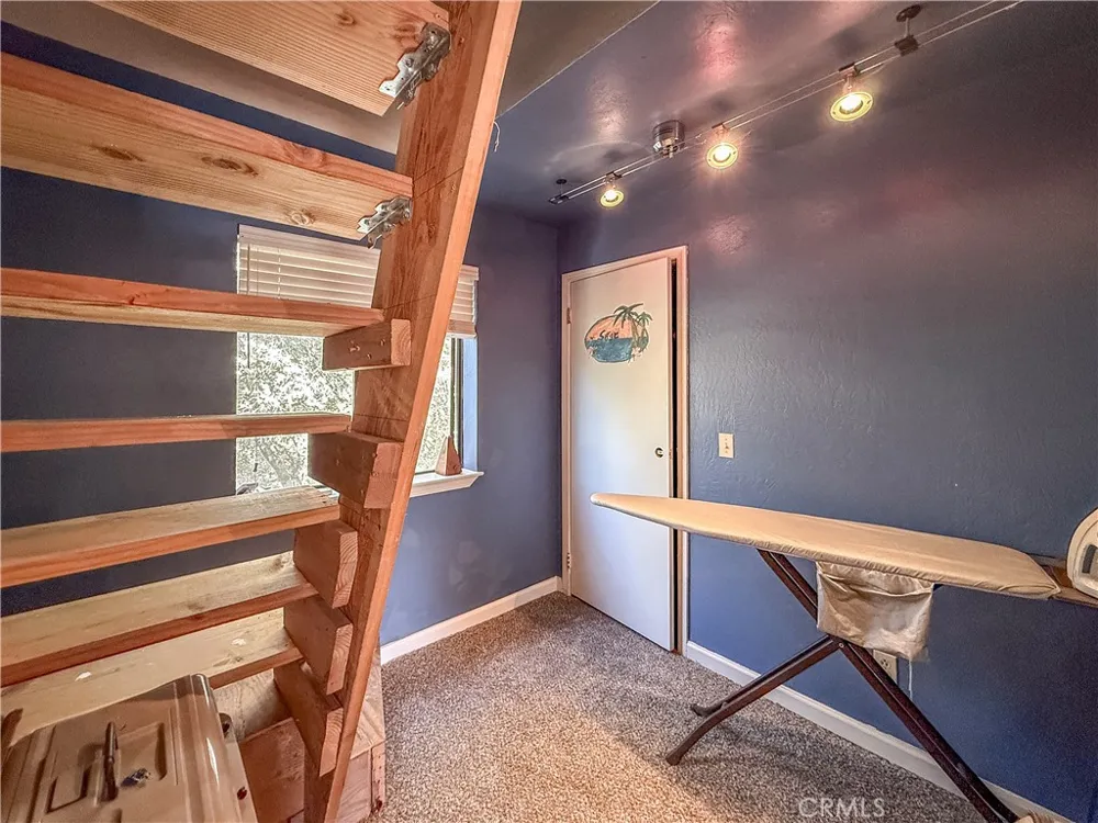 42306 Snowline Court Oakhurst, CA 93644