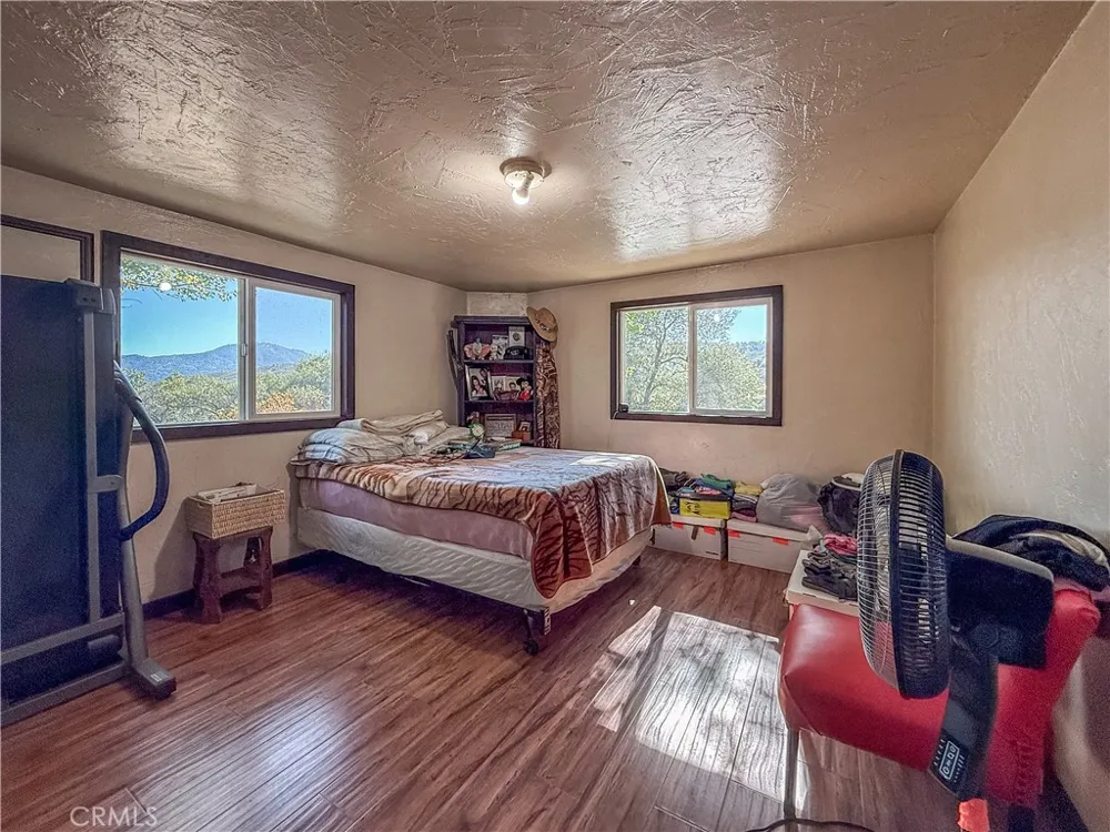 42306 Snowline Court Oakhurst, CA 93644