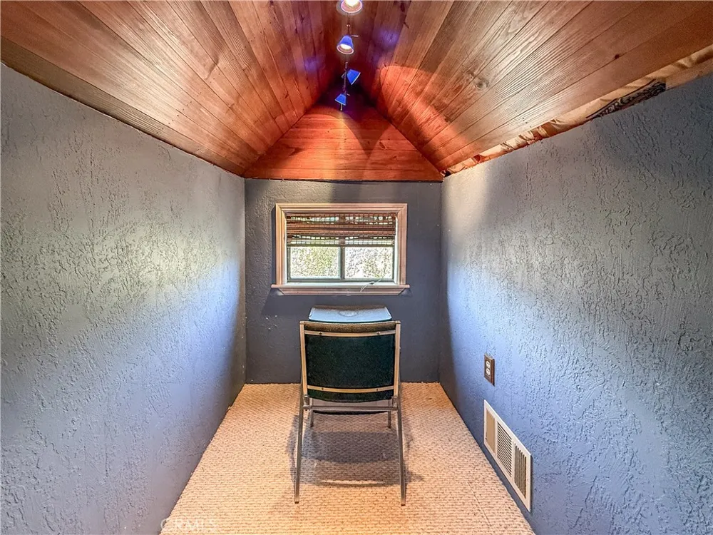 42306 Snowline Court Oakhurst, CA 93644