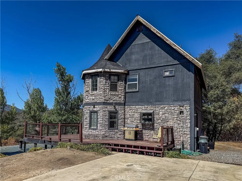 42306 Snowline Court Oakhurst, CA 93644