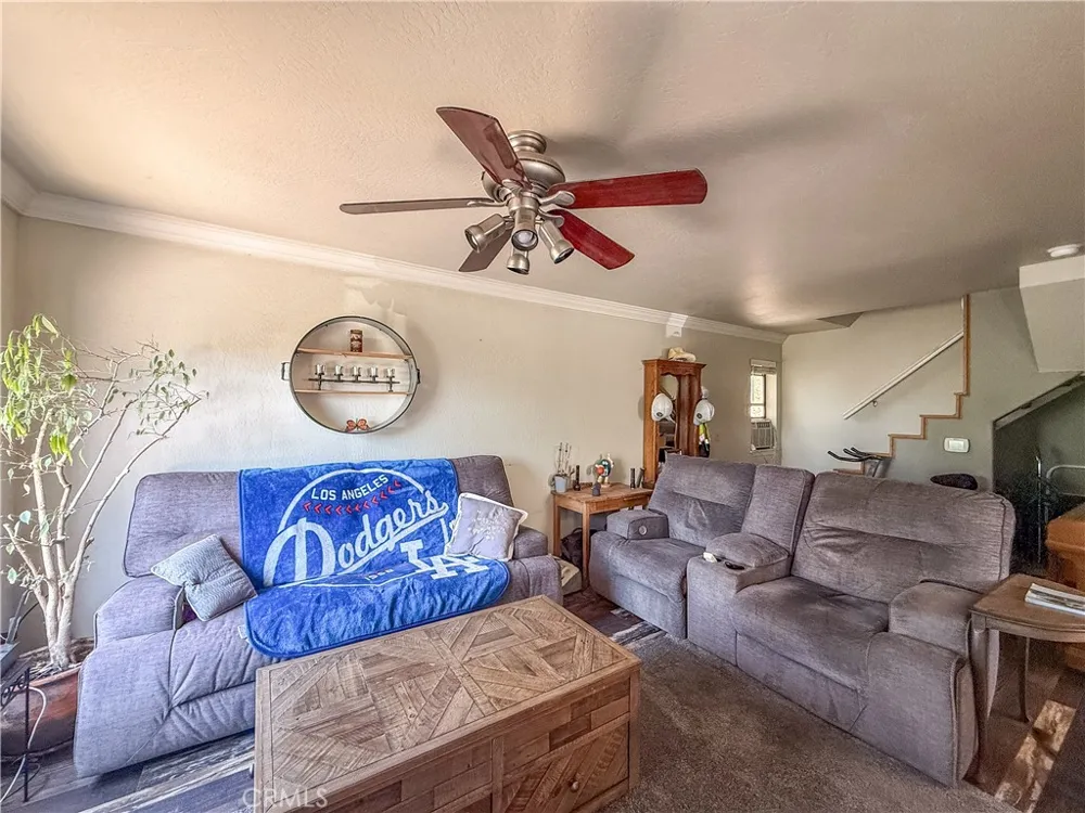 42306 Snowline Court Oakhurst, CA 93644