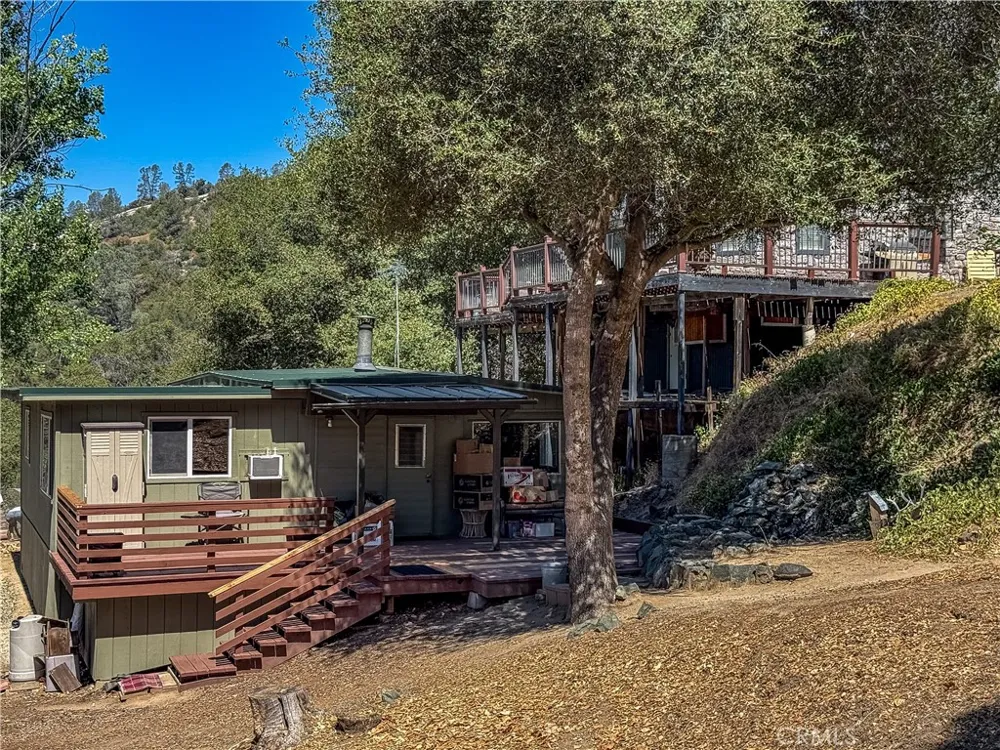 42306 Snowline Court Oakhurst, CA 93644