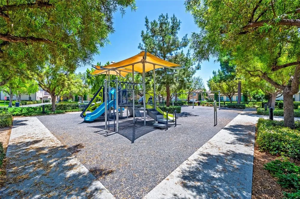 46 Cactus Bloom Irvine, CA 92618
