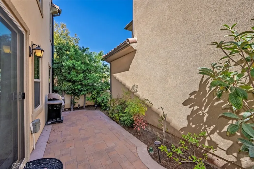 46 Cactus Bloom Irvine, CA 92618