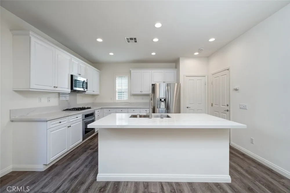 46 Cactus Bloom Irvine, CA 92618