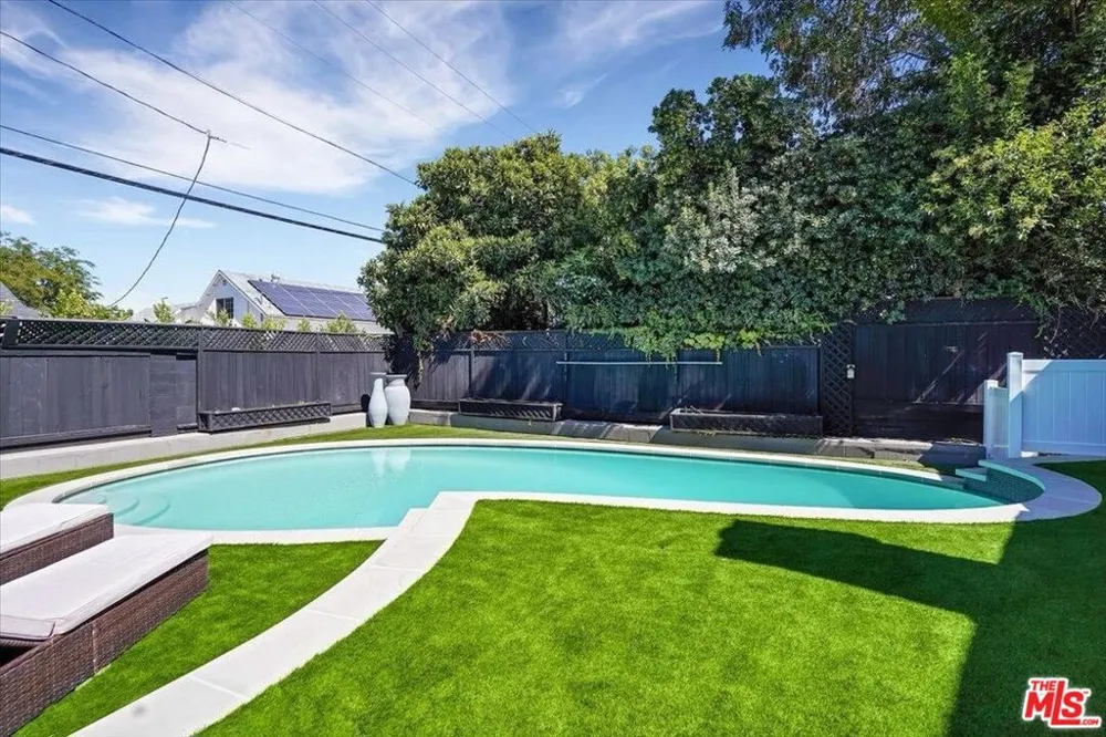 6500 Ponce Avenue West Hills, CA 91307