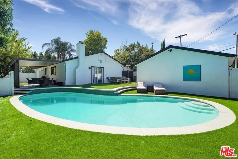 6500 Ponce Avenue West Hills, CA 91307