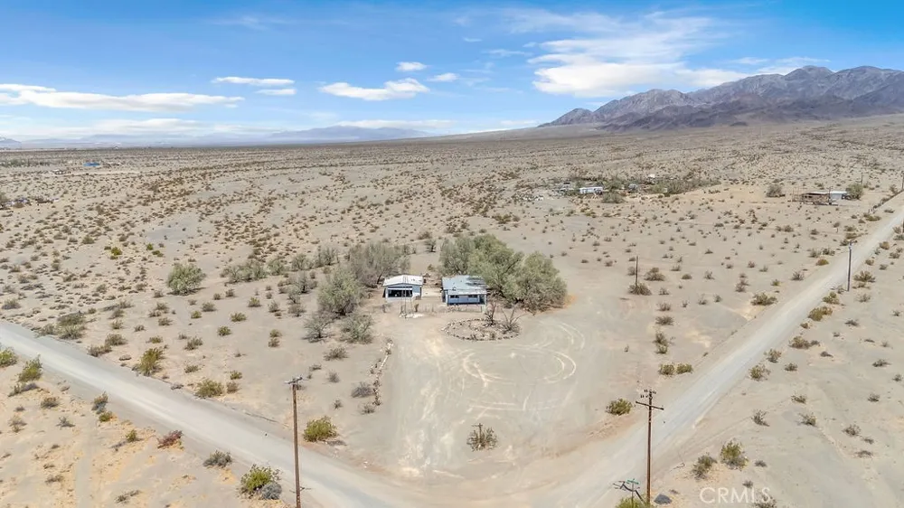 3852 Midway Road 29 Palms, CA 92277
