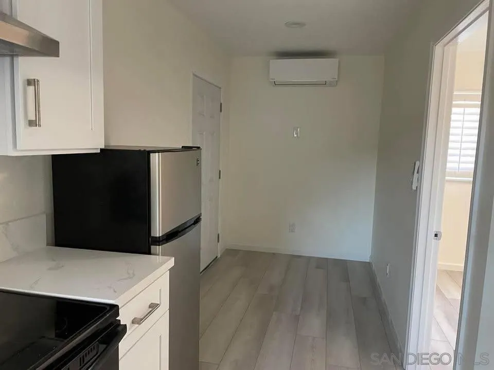 158 W 225th St #J-ADU Carson, CA 90745
