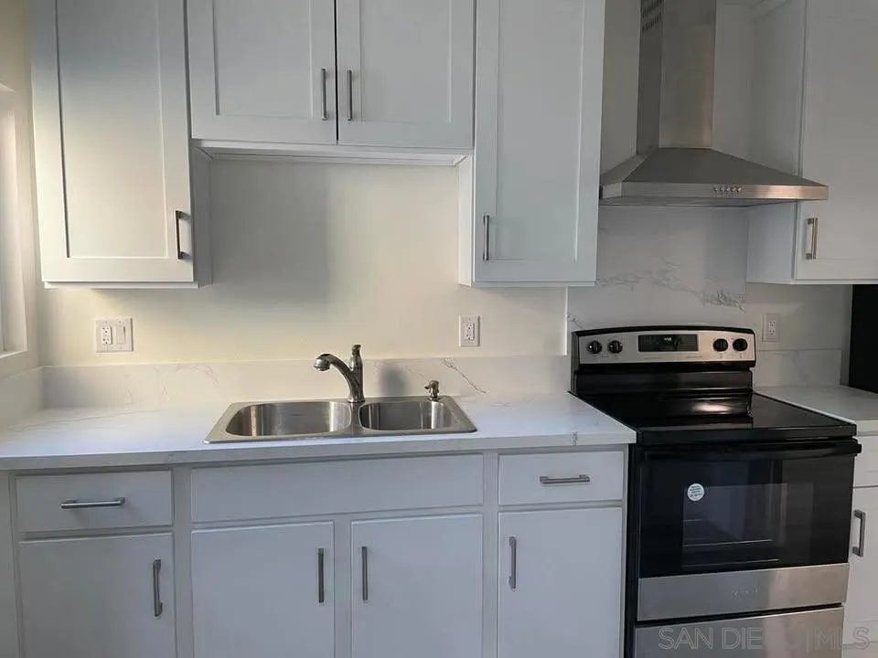 158 W 225th St #J-ADU Carson, CA 90745