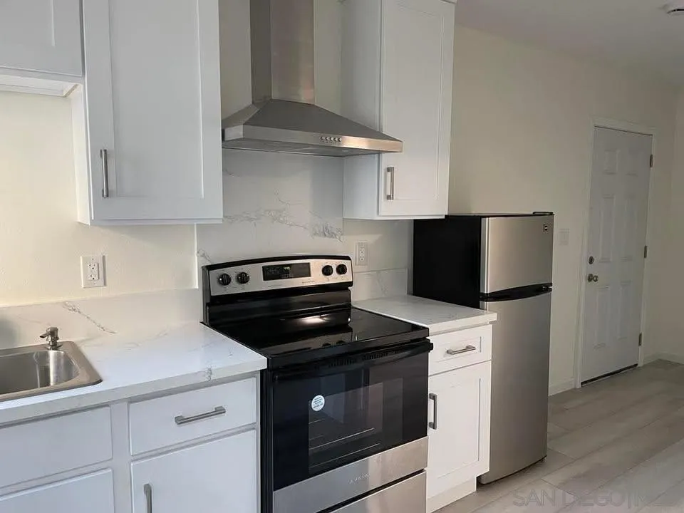 158 W 225th St #J-ADU Carson, CA 90745