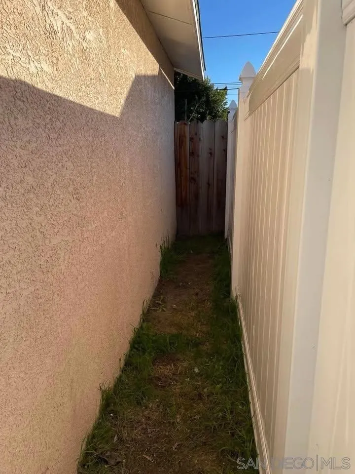 158 W 225th St #J-ADU Carson, CA 90745