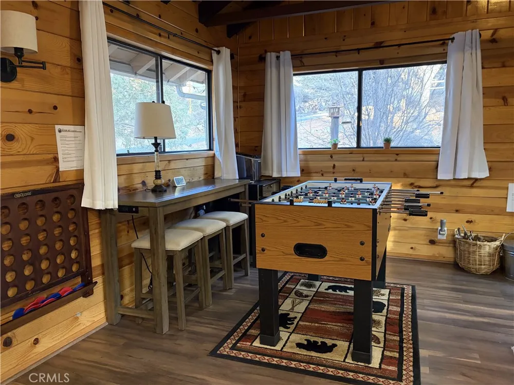 42871 Monterey Big Bear Lake, CA 92315