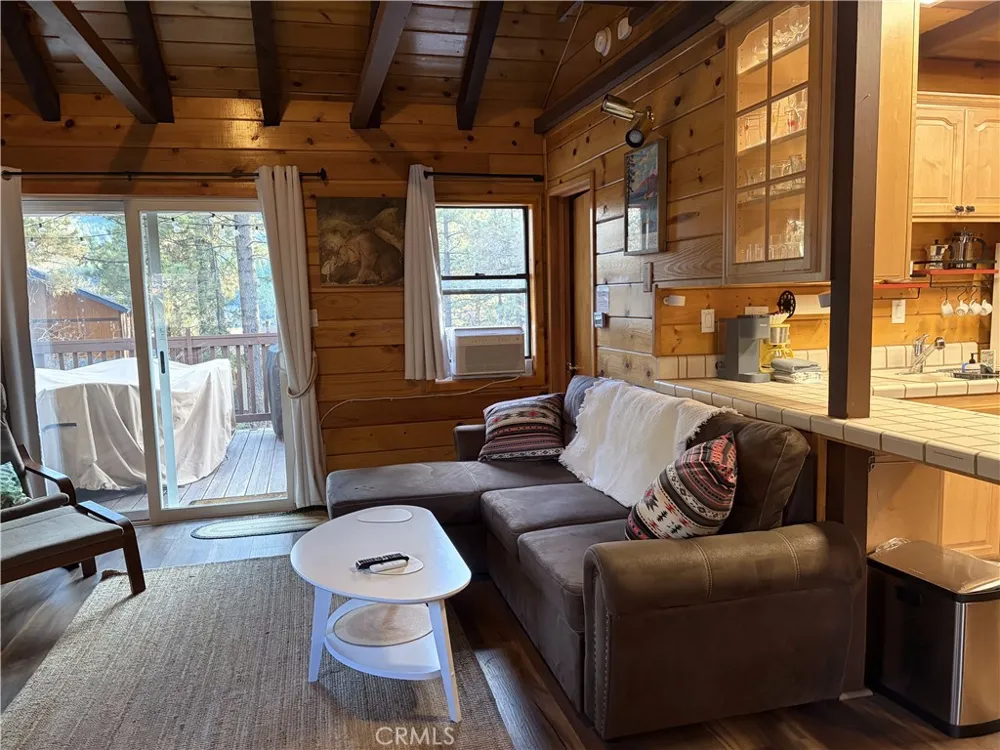 42871 Monterey Big Bear Lake, CA 92315