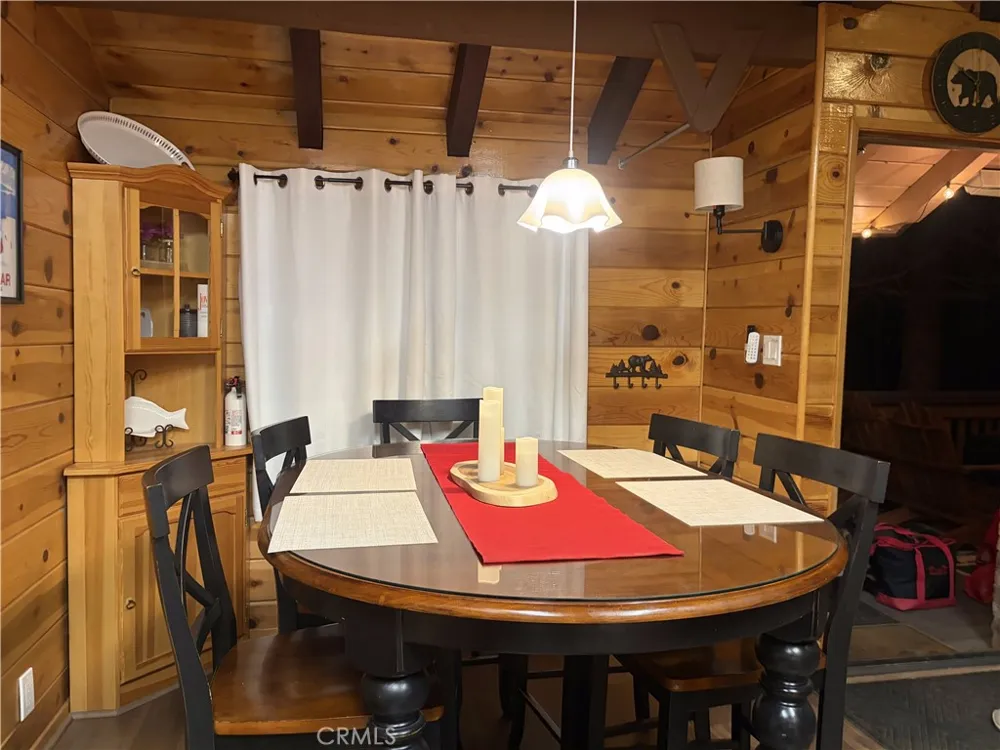 42871 Monterey Big Bear Lake, CA 92315