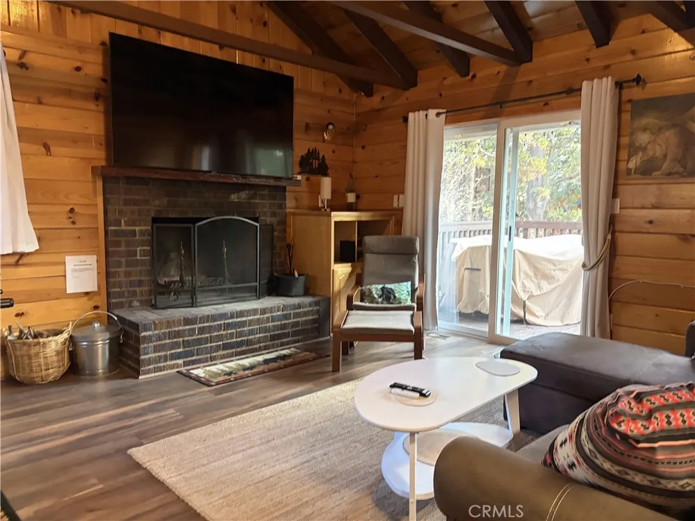 42871 Monterey Big Bear Lake, CA 92315