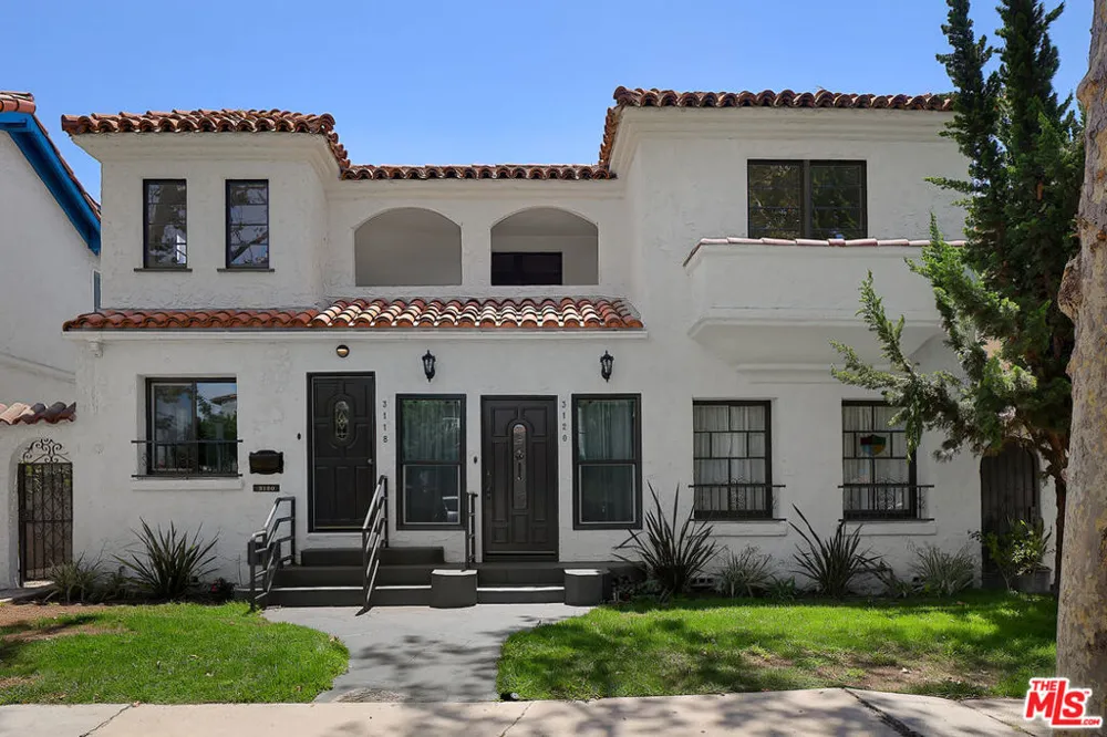 3118 W 43rd Place Los Angeles, CA 90008